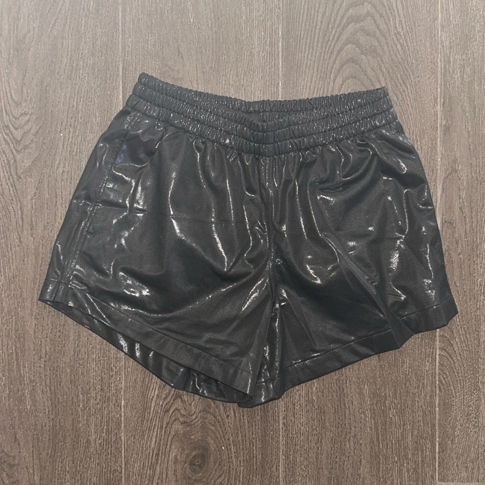 Mono b Shorts